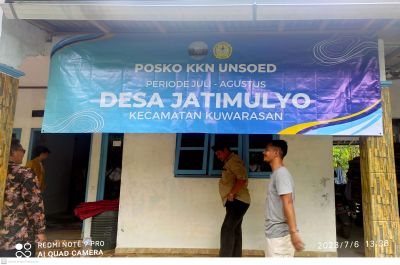 Kepala Desa Jatimulyo menerima mahasiswa KKN Unsoed periode Juli - Agustus 2023